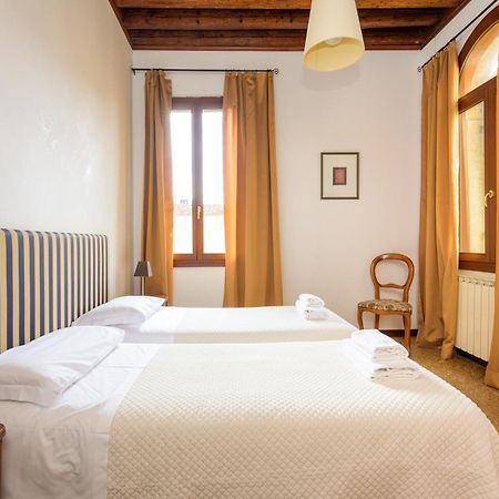San Trovaso Apartment Venice Ngoại thất bức ảnh