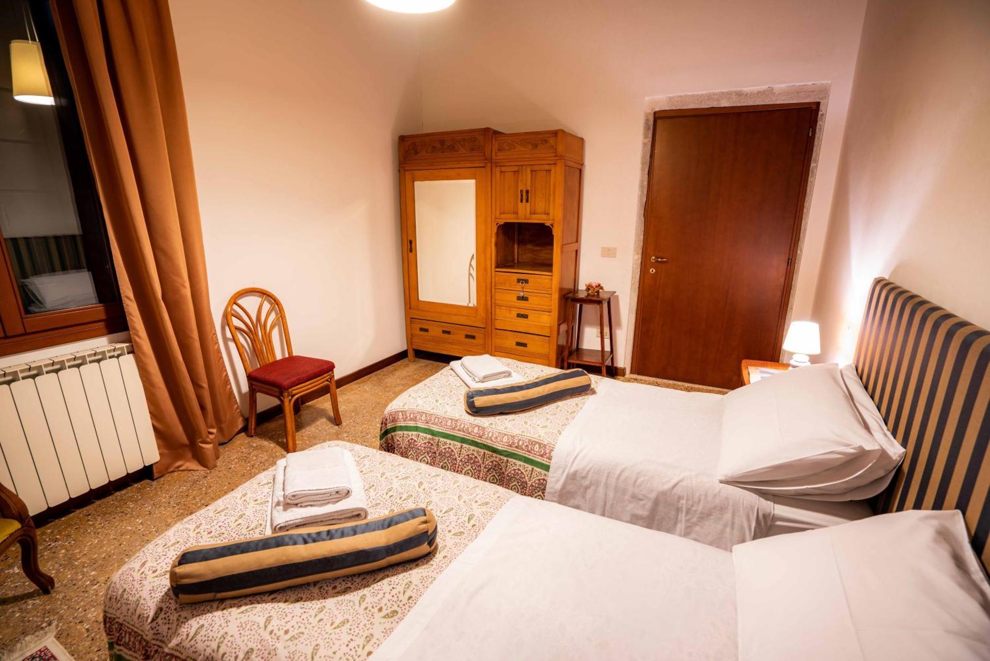 San Trovaso Apartment Venice Ngoại thất bức ảnh