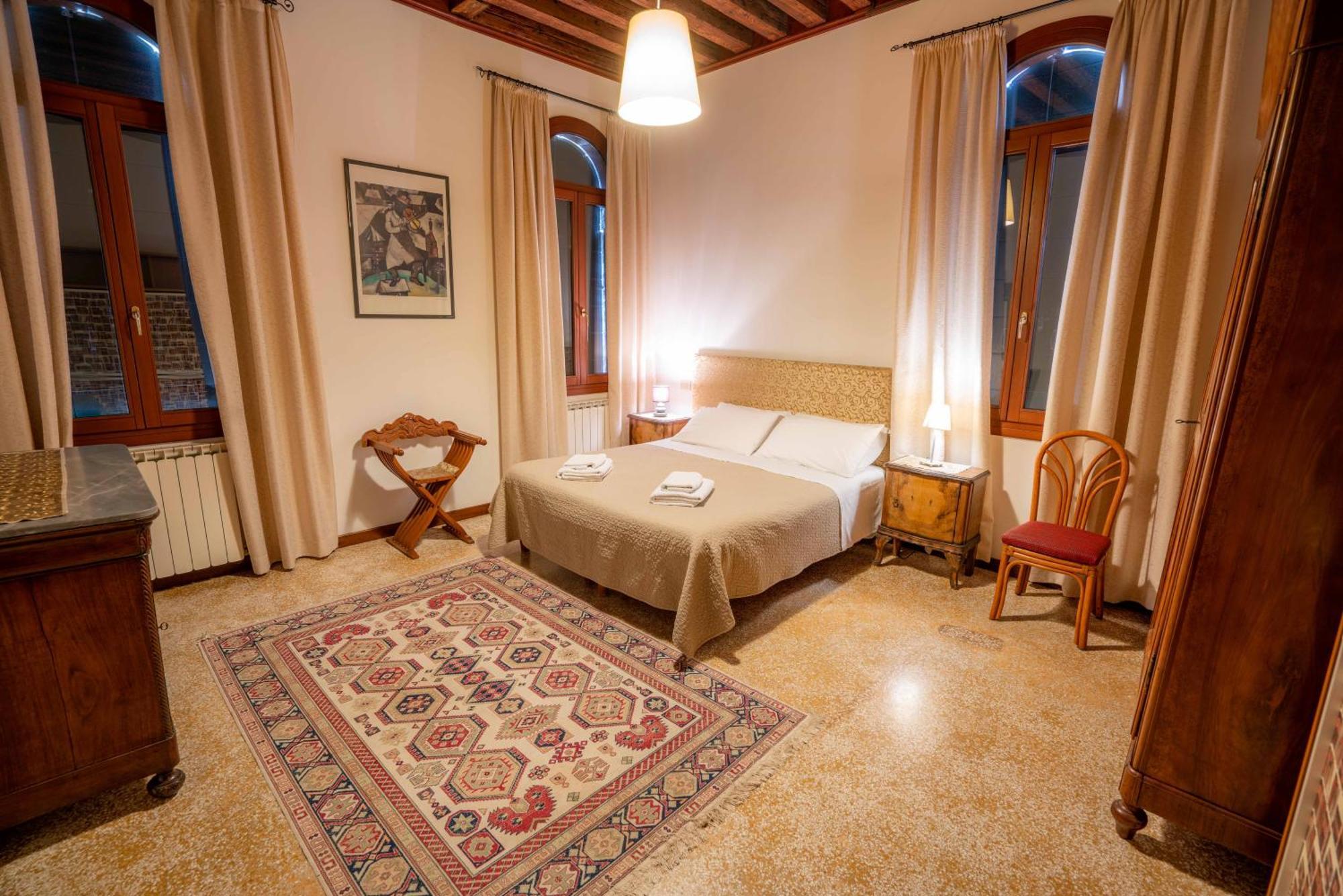 San Trovaso Apartment Venice Ngoại thất bức ảnh