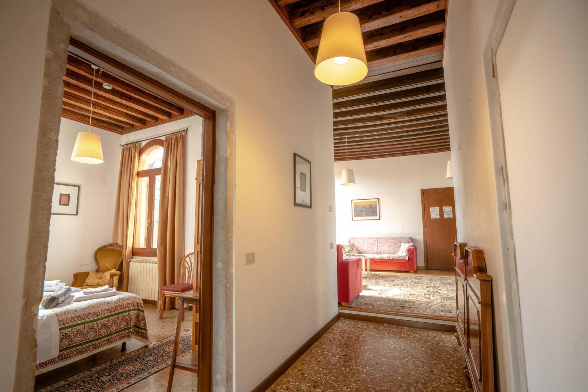 San Trovaso Apartment Venice Ngoại thất bức ảnh