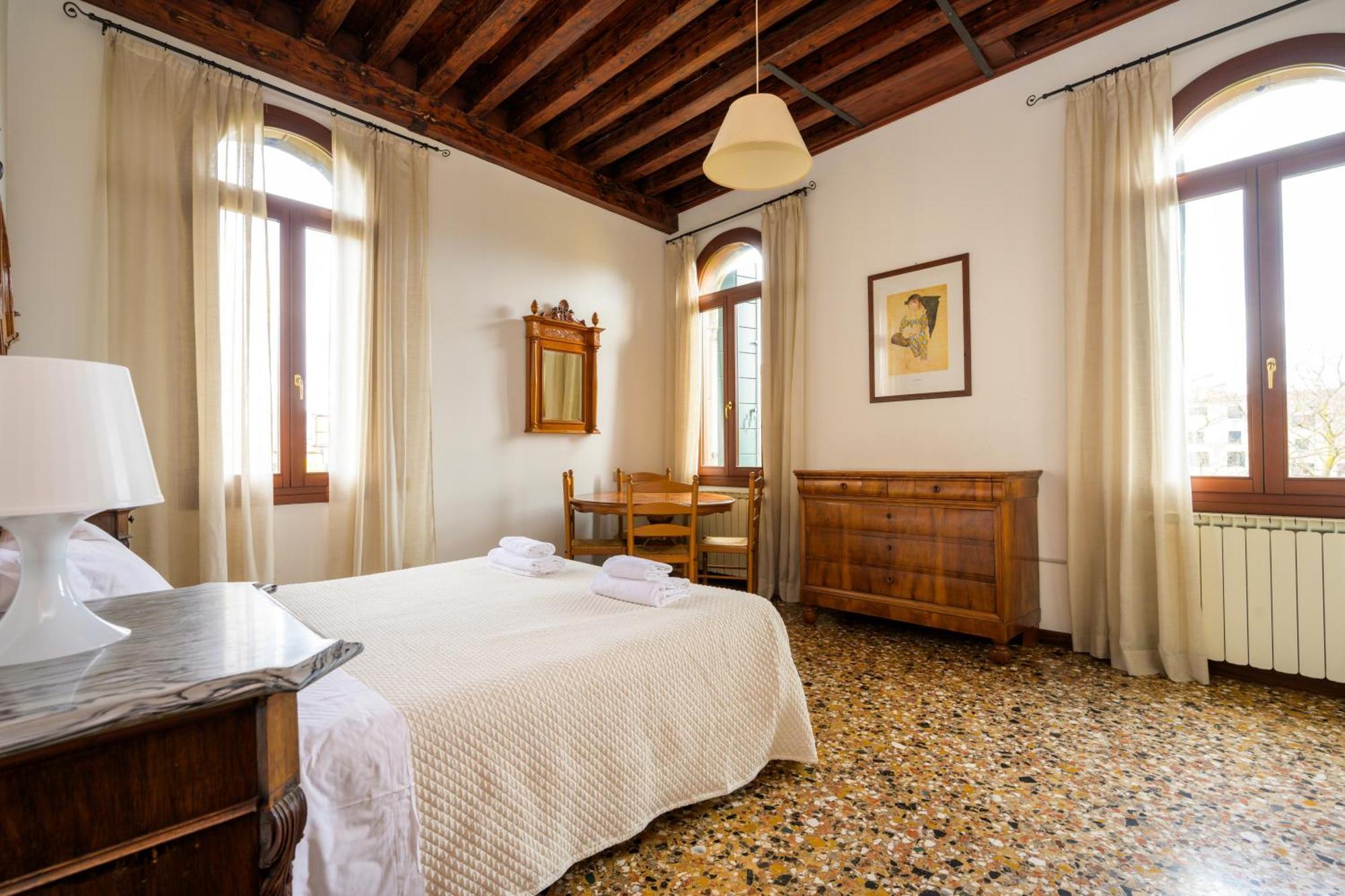 San Trovaso Apartment Venice Ngoại thất bức ảnh
