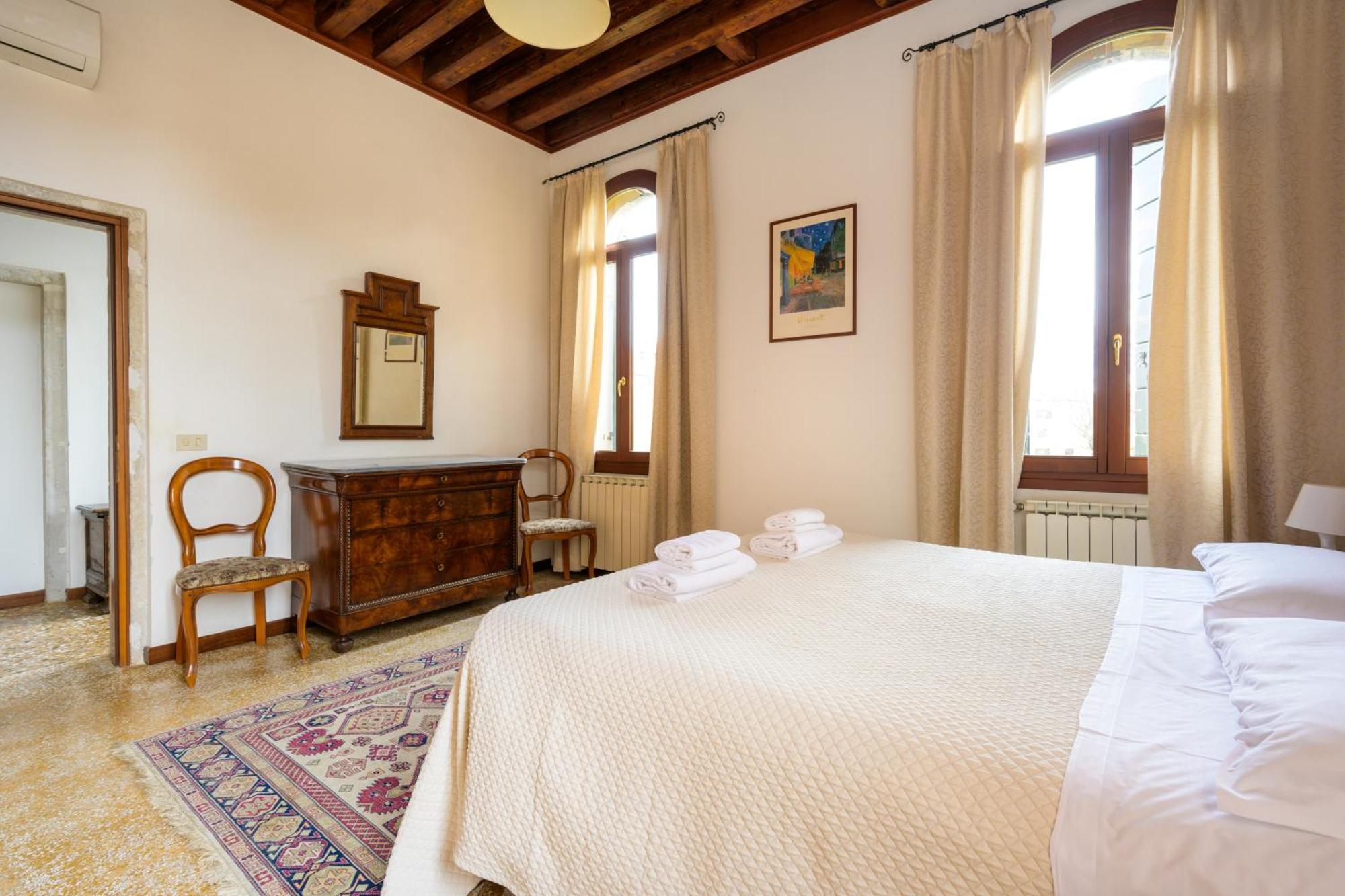 San Trovaso Apartment Venice Ngoại thất bức ảnh
