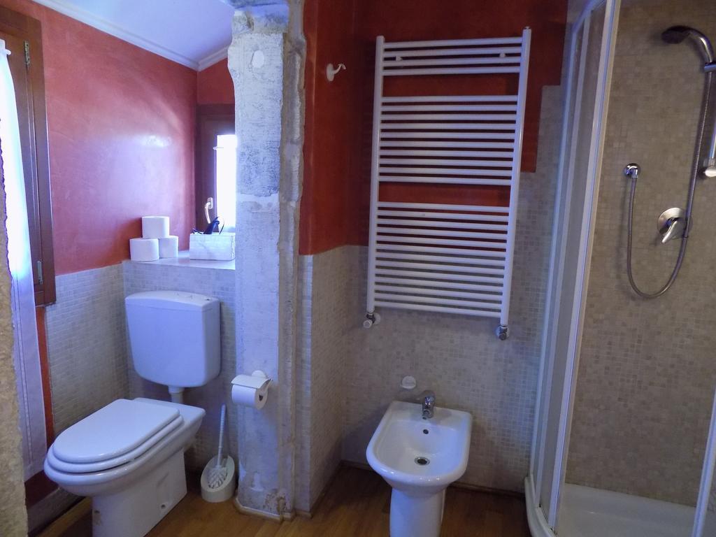 San Trovaso Apartment Venice Ngoại thất bức ảnh