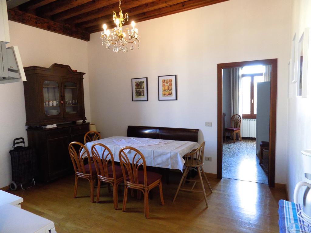 San Trovaso Apartment Venice Ngoại thất bức ảnh