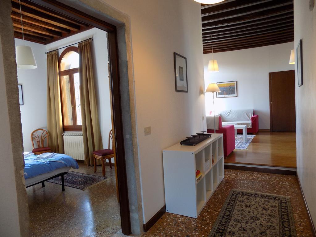 San Trovaso Apartment Venice Ngoại thất bức ảnh