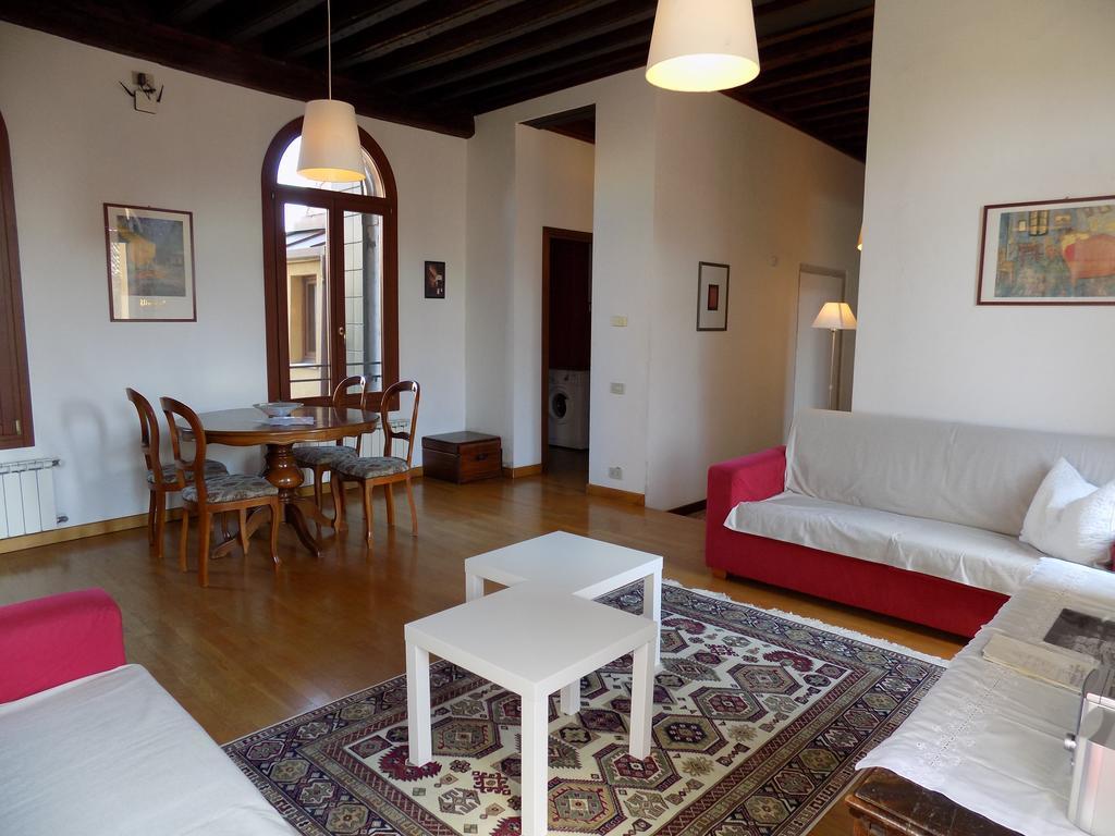 San Trovaso Apartment Venice Ngoại thất bức ảnh