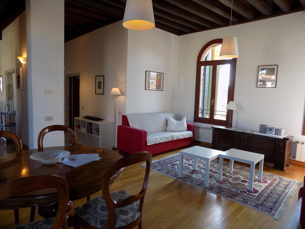 San Trovaso Apartment Venice Ngoại thất bức ảnh