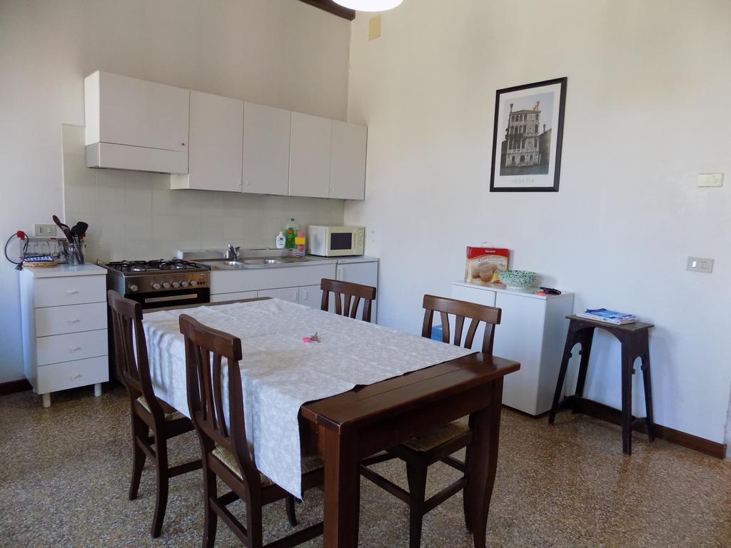 San Trovaso Apartment Venice Ngoại thất bức ảnh