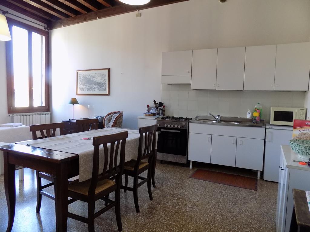 San Trovaso Apartment Venice Ngoại thất bức ảnh