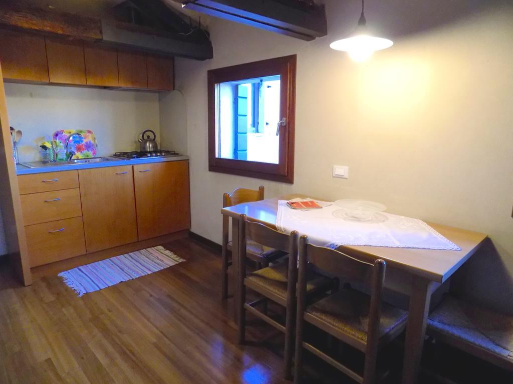 San Trovaso Apartment Venice Ngoại thất bức ảnh