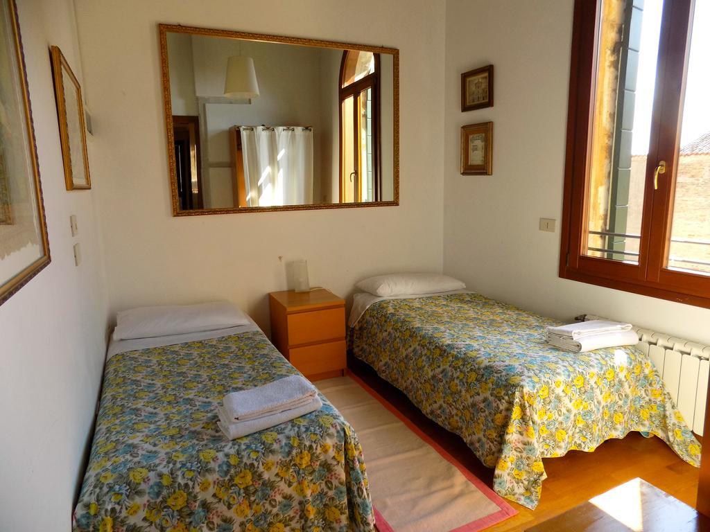 San Trovaso Apartment Venice Ngoại thất bức ảnh