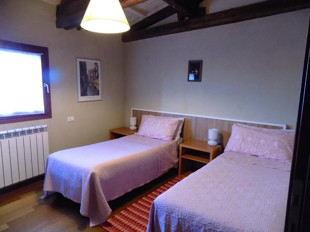 San Trovaso Apartment Venice Ngoại thất bức ảnh