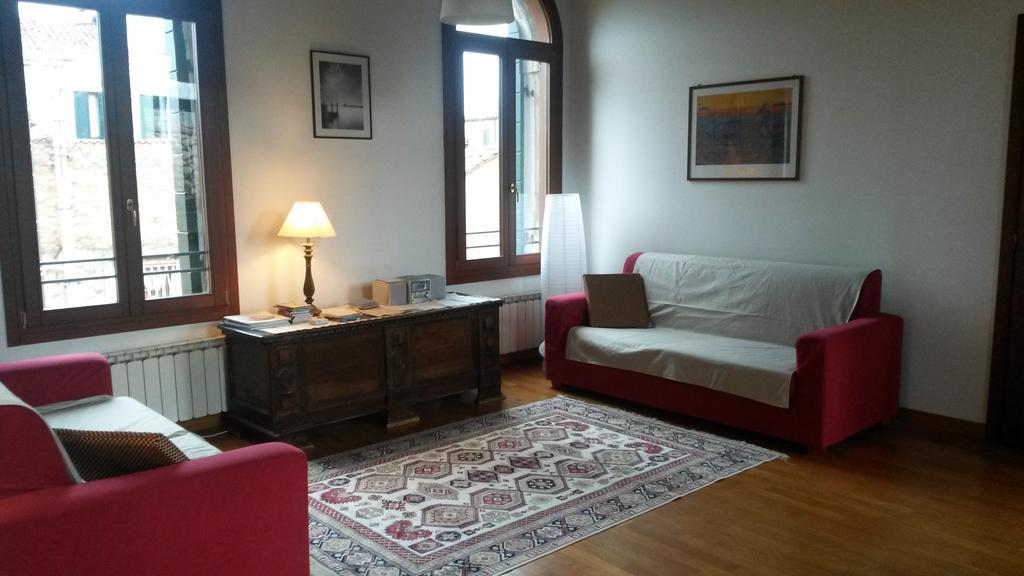 San Trovaso Apartment Venice Ngoại thất bức ảnh