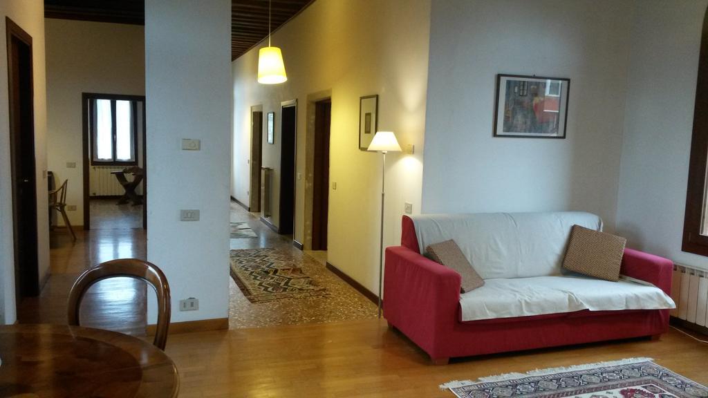 San Trovaso Apartment Venice Ngoại thất bức ảnh